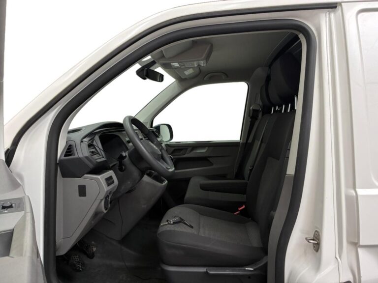 Volkswagen Transporter 6.1 VAN 2.0 TDI 110 BVM5 BUSINESS - Image 09 (July 22, 2026)