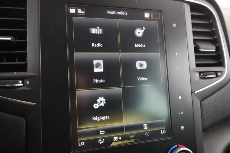 Renault Mégane 1.6 dCi Energy Intens EDC 165 ch - Image 18 (July 22, 2026)