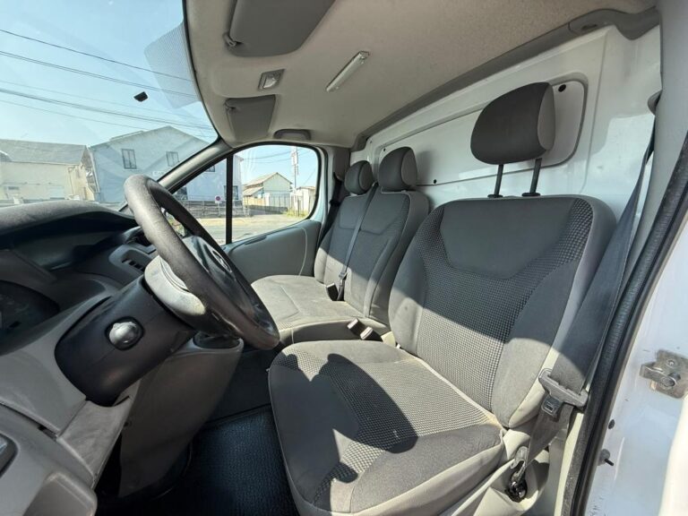Opel Vivaro 2.0 DCI 120 CH GARANTIE 6 MOIS / REPRISE POSSIBLE - Image 11 (July 22, 2026)