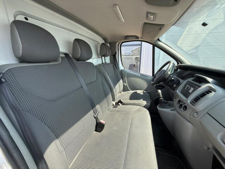 Opel Vivaro 2.0 DCI 120 CH GARANTIE 6 MOIS / REPRISE POSSIBLE - Image 12 (July 22, 2026)