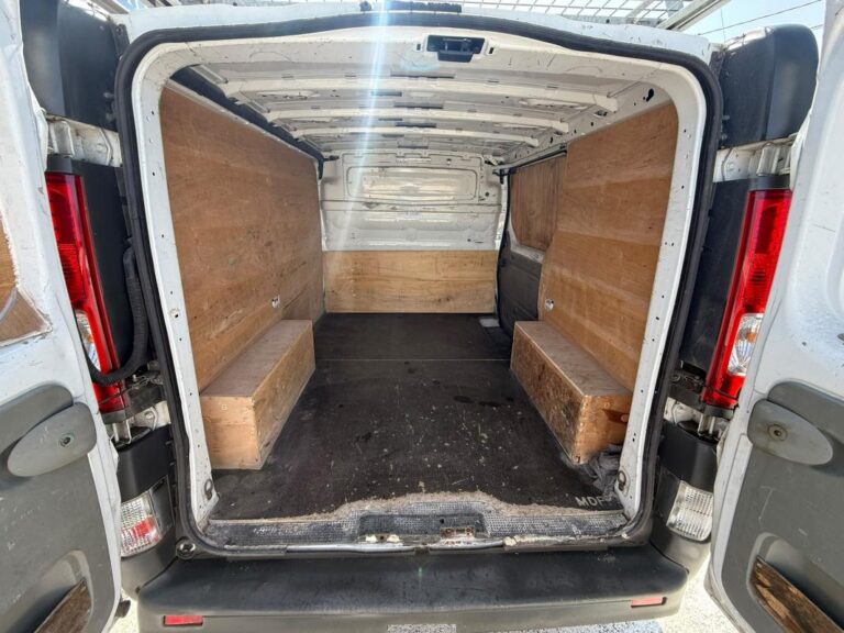 Opel Vivaro 2.0 DCI 120 CH GARANTIE 6 MOIS / REPRISE POSSIBLE - Image 14 (July 22, 2026)