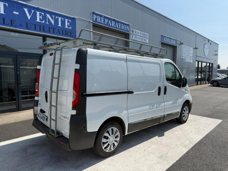 Opel Vivaro 2.0 DCI 120 CH GARANTIE 6 MOIS / REPRISE POSSIBLE - Image 07 (July 22, 2026)