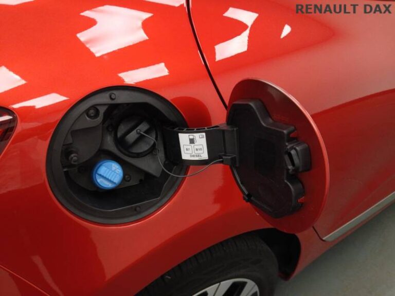 Renault Clio SOCIETE BLUE DCI 100 EVOLUTION REVERSIBLE - Image 17 (July 22, 2026)