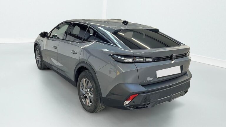 Peugeot 408 Hybrid 136 e-DCS6 Allure - Image 05 (July 22, 2026)