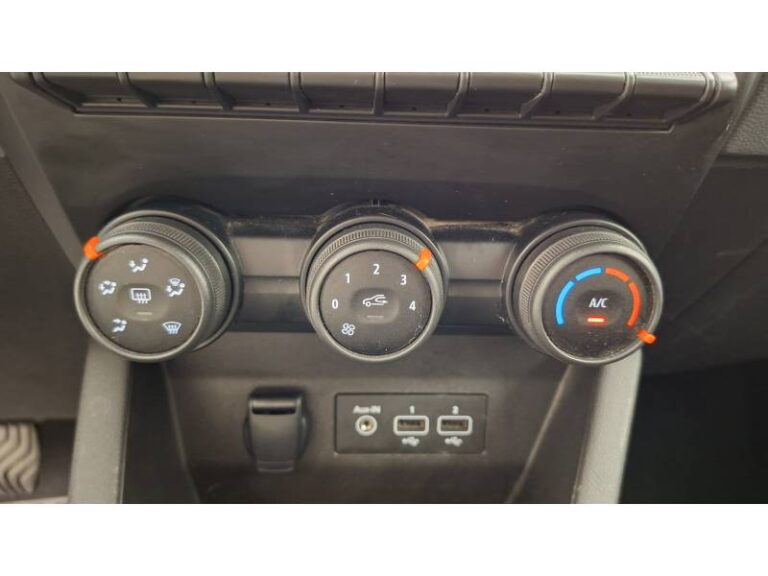 Renault Clio SOCIETE BLUE DCI 85 AIR NAV - Image 20 (July 22, 2026)
