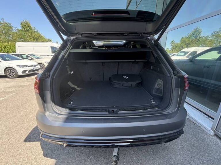Volkswagen Touareg 3.0 V6 eHybrid 462 ch Tiptronic 8 4Motion R - Image 13 (July 22, 2026)