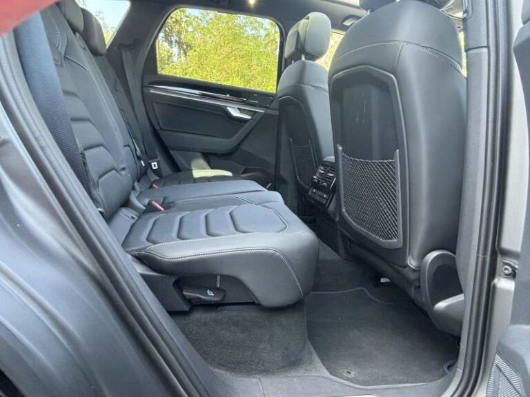 Volkswagen Touareg 3.0 V6 eHybrid 462 ch Tiptronic 8 4Motion R - Image 09 (July 22, 2026)
