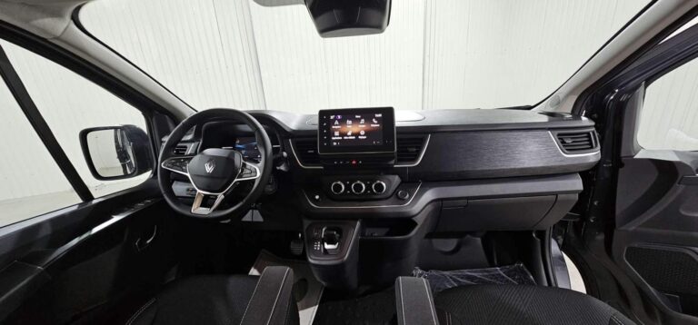 Renault Trafic CABINE APPROFONDIE CA BLUE DCI 170 BVA9 RED EDITION EXCLUSIVE - Image 02 (July 23, 2026)