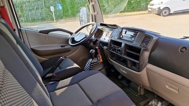 Renault-Trucks Maxity DCI 130 CAISSE 20m3 + HAYON - Image 10 (July 23, 2026)