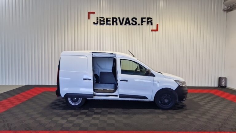 Renault Express Van TCE 100 – 22 CONFORT - Image 10 (July 23, 2026)