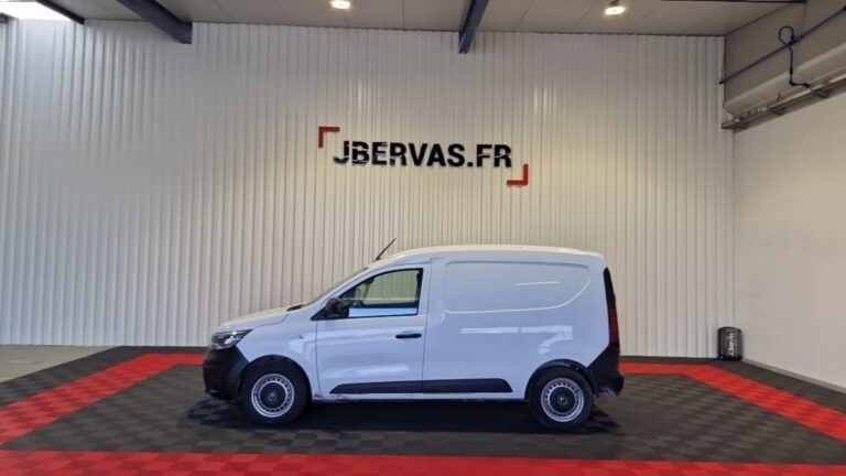 Renault Express Van TCE 100 – 22 CONFORT - Image 02 (July 23, 2026)