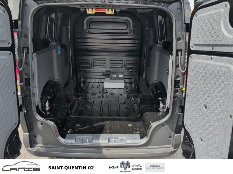 Kia PV5 CARGO BATTERIE L PLUS - Image 14 (July 24, 2026)