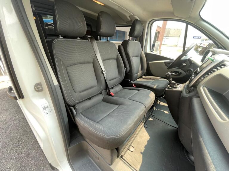 Renault Trafic 6 Places 1.6 dCi Chaîne – Garantie mois Reprise possible - Image 12 (July 25, 2026)