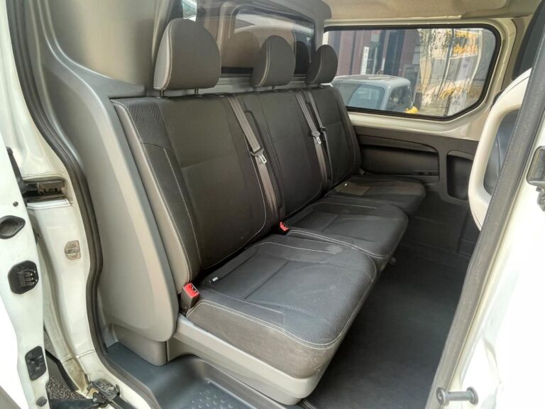 Renault Trafic 6 Places 1.6 dCi Chaîne – Garantie mois Reprise possible - Image 13 (July 25, 2026)