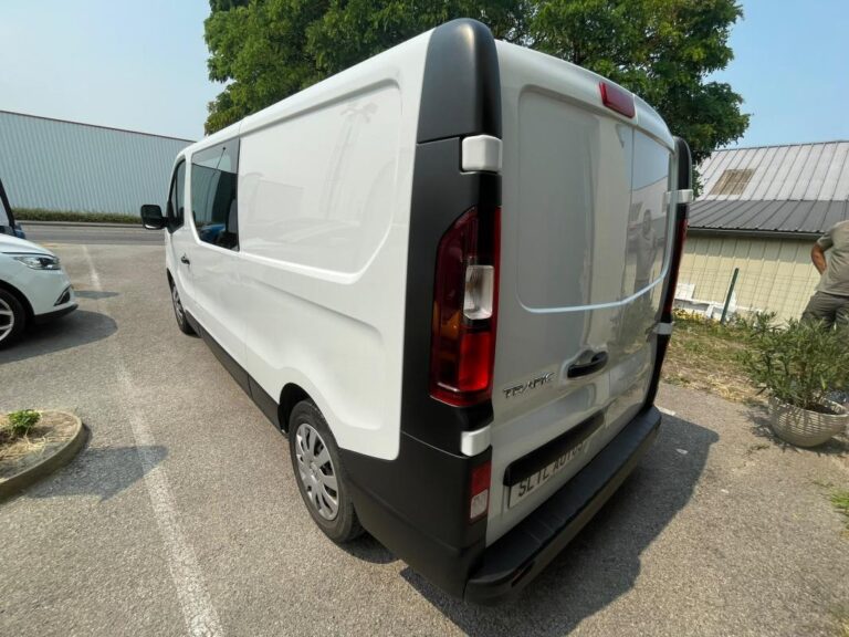 Renault Trafic 6 Places 1.6 dCi Chaîne – Garantie mois Reprise possible - Image 05 (July 25, 2026)