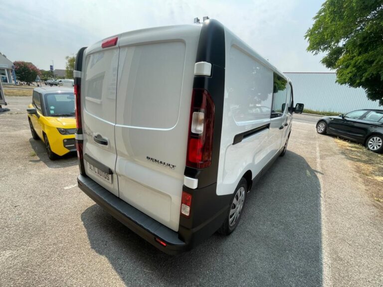Renault Trafic 6 Places 1.6 dCi Chaîne – Garantie mois Reprise possible - Image 07 (July 25, 2026)