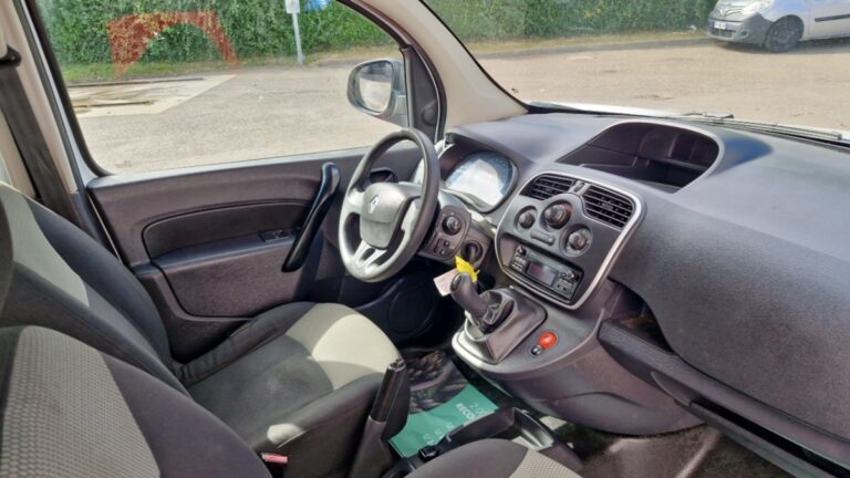 Renault Kangoo Express CABINE APPROFONDIE MAXI 1.5 DCI 90 CONFORT - Image 06 (July 27, 2026)
