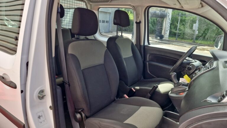 Renault Kangoo Express CABINE APPROFONDIE MAXI 1.5 DCI 90 CONFORT - Image 07 (July 27, 2026)