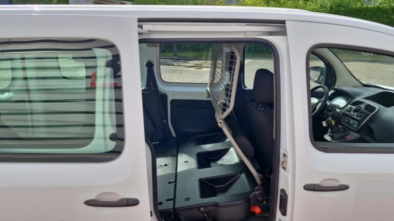 Renault Kangoo Express CABINE APPROFONDIE MAXI 1.5 DCI 90 CONFORT - Image 09 (July 27, 2026)