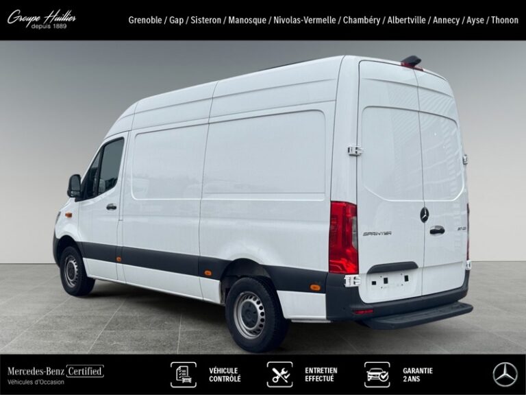 Mercedes Sprinter 317 CDI Fourgon Toit sureleve Standard - Image 04 (July 28, 2026)