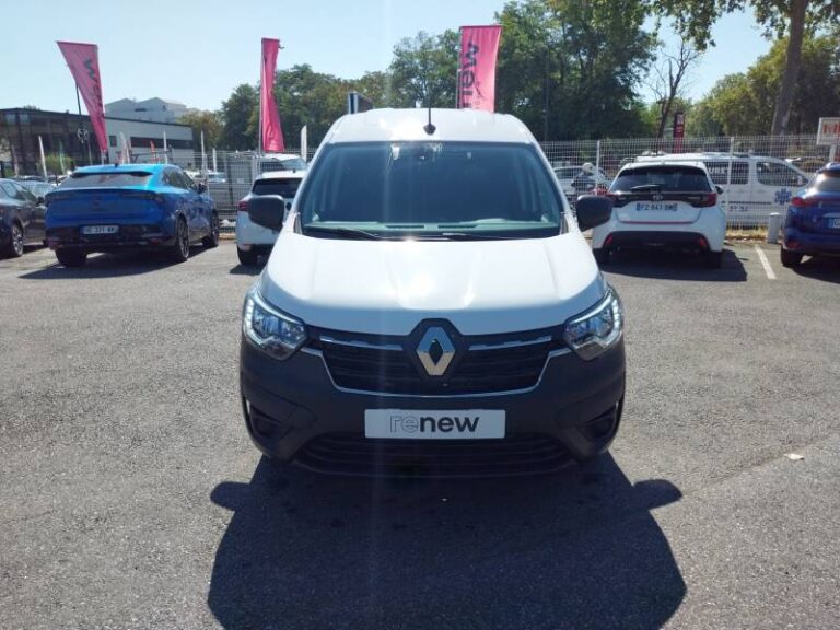 Renault Express (30) VAN BLUE DCI 95 – 22 CONFORT - Image 02 (July 29, 2026)