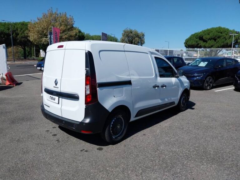 Renault Express (30) VAN BLUE DCI 95 – 22 CONFORT - Image 06 (July 29, 2026)