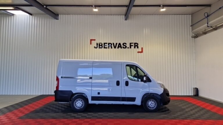 Citroën Jumper FOURGON TOLE 33 BLUEHDI 120 SS BVM6 DRIVER - Image 08 (July 30, 2026)
