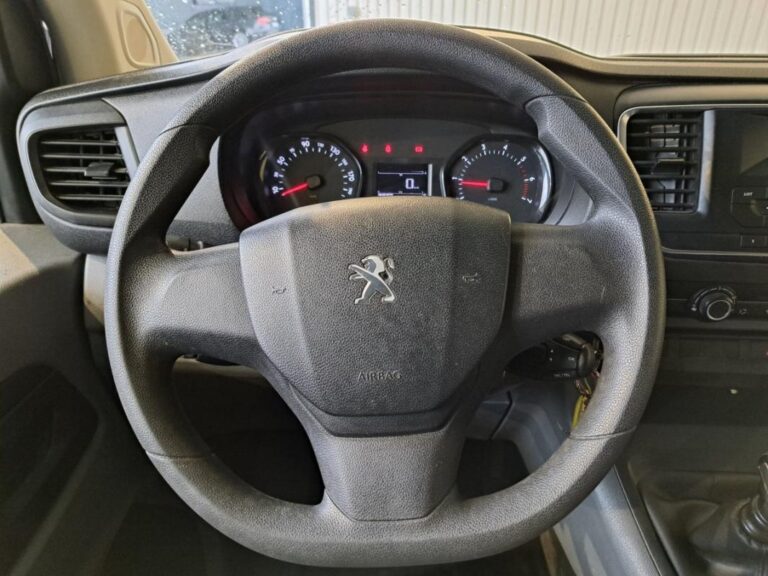 Peugeot Expert Combi STANDARD 1.6 BLUEHDI 115CH SS BVM6 - Image 10 (July 30, 2026)