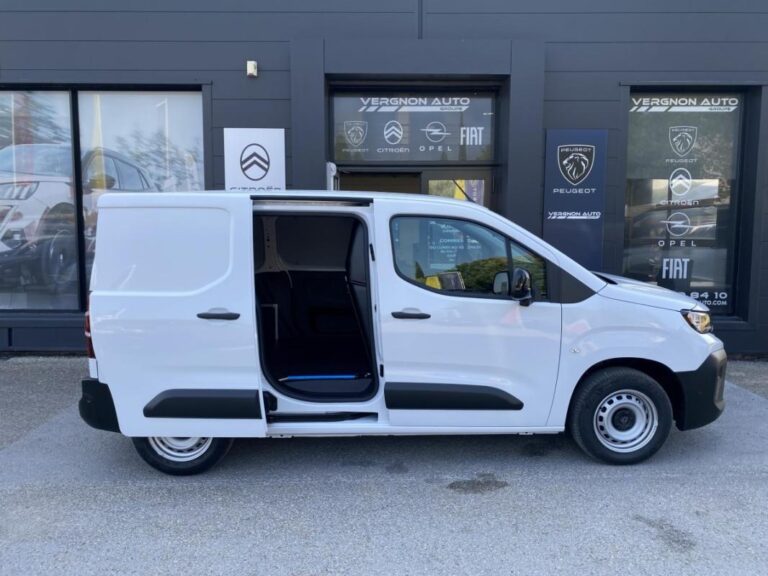 Peugeot Partner III M CU Standard Diesel 100 ch Manuelle - Image 02 (July 31, 2026)