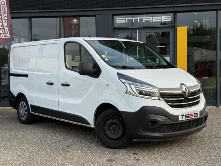 Renault Trafic III NV CA CF 1000 dCi 120 S&S / Attelage TVA récupérable 2ème main - Image 01 (July 31, 2026)