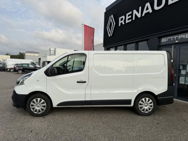 Renault Trafic III NV CA CF 1000 dCi 120 S&S / Attelage TVA récupérable 2ème main - Image 07 (July 31, 2026)