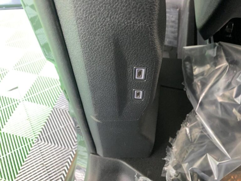 Fiat Scudo III XL Diesel 180 ch Automatique Cabine Approfondie - Image 15 (July 31, 2026)