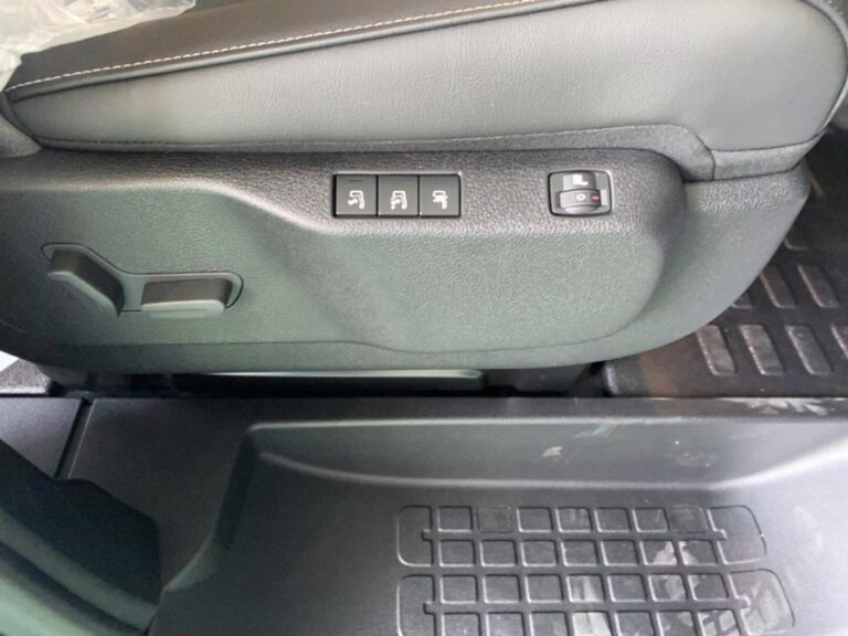 Fiat Scudo III XL Diesel 180 ch Automatique Cabine Approfondie - Image 08 (July 31, 2026)