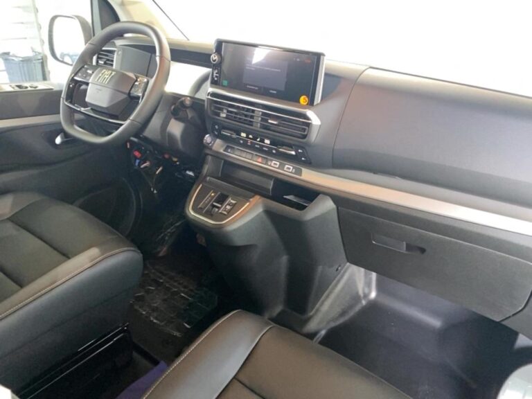 Fiat Scudo III XL Diesel 180 ch Automatique Cabine Approfondie - Image 09 (July 31, 2026)