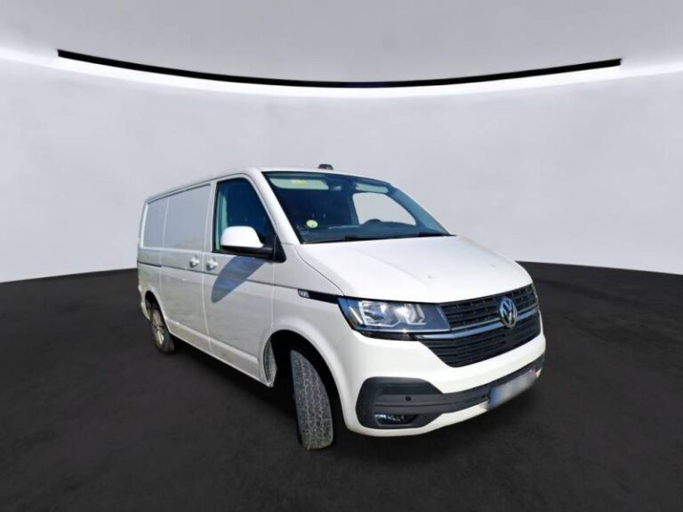 Volkswagen Transporter FOURGON 6.1 VAN 2.0 TDI 150 DSG7 BUSINESS PLUS - Image 02 (July 1, 2026)