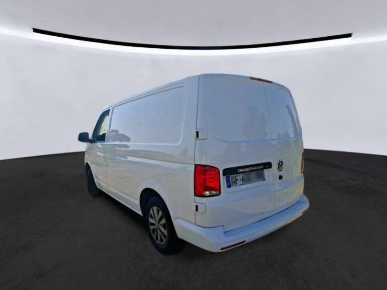 Volkswagen Transporter FOURGON 6.1 VAN 2.0 TDI 150 DSG7 BUSINESS PLUS - Image 03 (July 1, 2026)