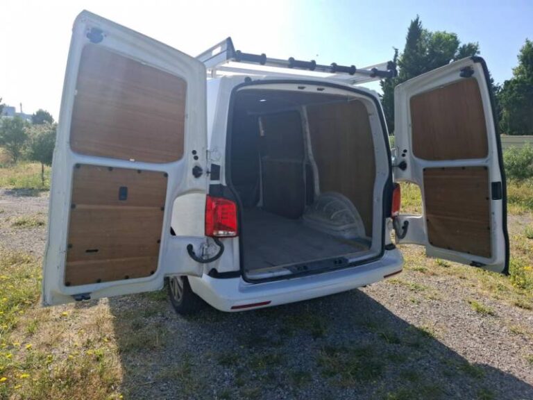 Volkswagen Transporter FOURGON 6.1 VAN 2.0 TDI 150 DSG7 BUSINESS PLUS - Image 04 (July 1, 2026)