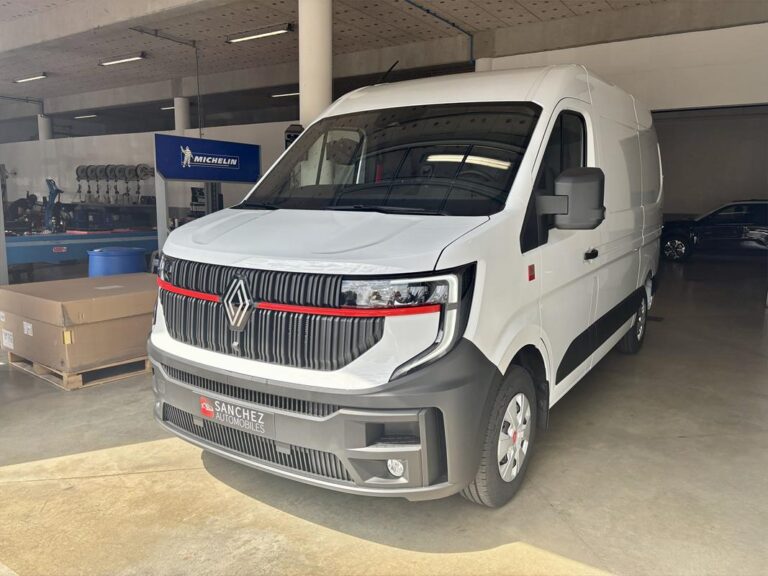 Renault Master IV 2.0 DCI 150 3T5 BVA RED - Image 01 (July 1, 2026)