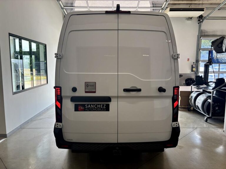Renault Master IV 2.0 DCI 150 3T5 BVA RED - Image 05 (July 1, 2026)