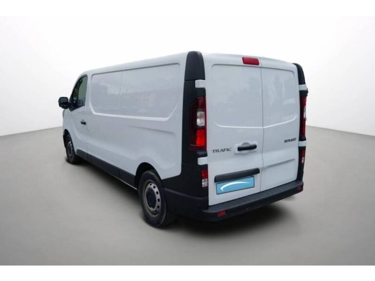 Renault Trafic FGN 3000 KG BLUE DCI 130 ESSENTIEL - Image 03 (July 2, 2026)