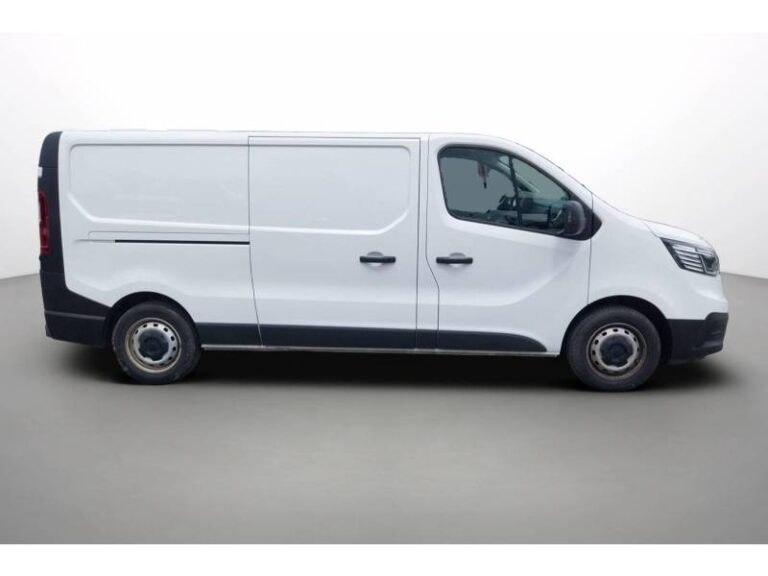 Renault Trafic FGN 3000 KG BLUE DCI 130 ESSENTIEL - Image 06 (July 2, 2026)