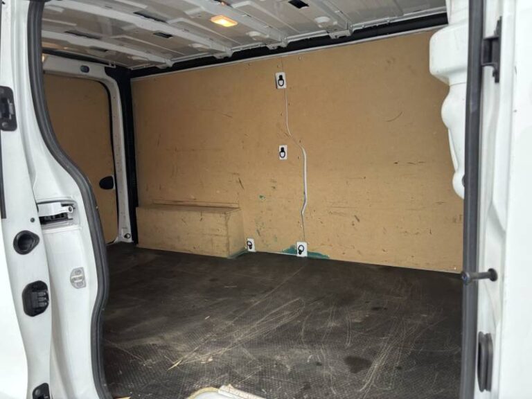 Renault Trafic FGN 3000 KG BLUE DCI 130 GRAND CONFORT - Image 16 (July 8, 2026)