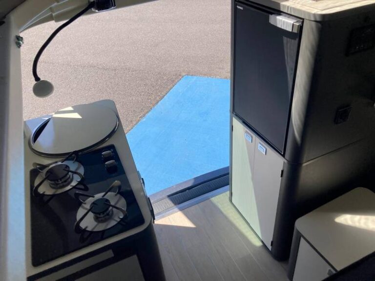 Volkswagen Transporter FOURGON KEPLER 5 WESTFALIA TYPE CALIFORNIA PLACES 150 DSG BUSINESS - Image 10 (July 2, 2026)