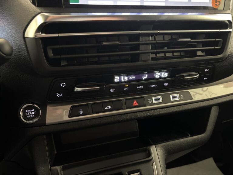 Citroën Jumpy III FOURGON (2) 2.2 DIESEL 150 M - Image 20 (July 3, 2026)