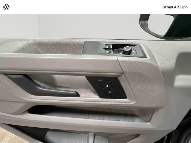 Volkswagen Crafter VAN 35 2.0 TDI 177 CH CAMION ATELIER - Image 17 (July 6, 2026)