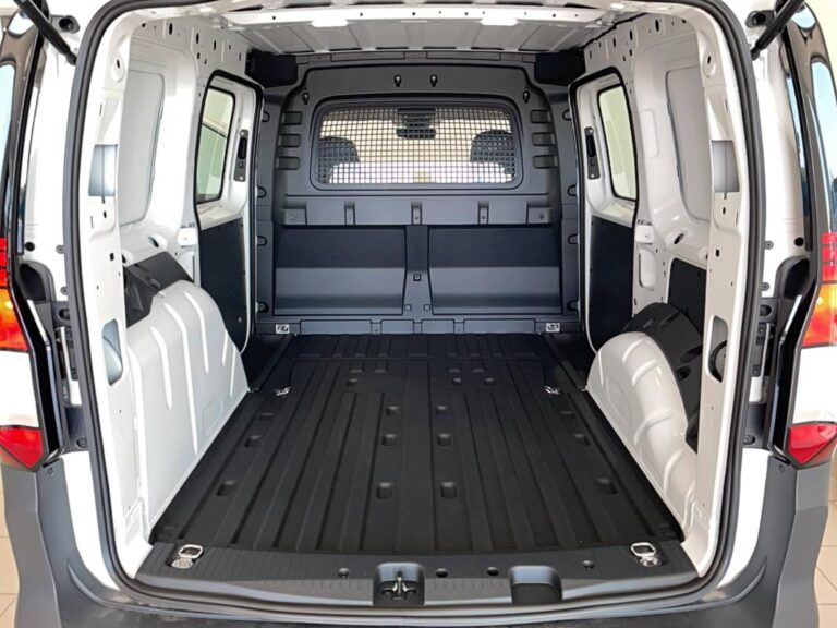 Volkswagen Caddy CARGO 2.0 TDI 102 BVM6 - Image 15 (July 6, 2026)
