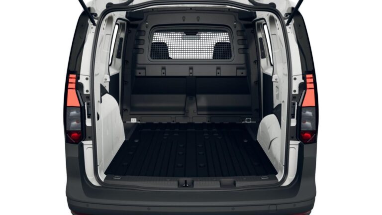 Volkswagen Caddy CARGO 2.0 TDI 102 BVM6 - Image 17 (July 6, 2026)