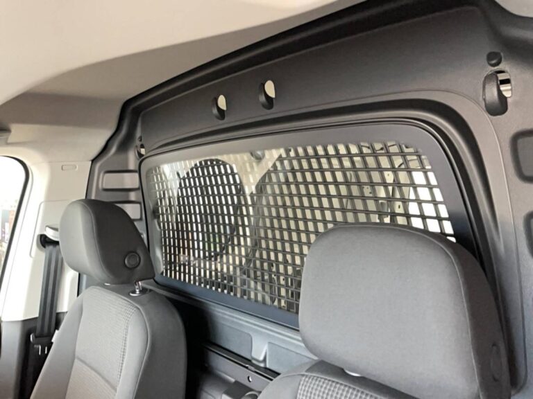 Volkswagen Caddy CARGO 2.0 TDI 102 BVM6 - Image 06 (July 6, 2026)
