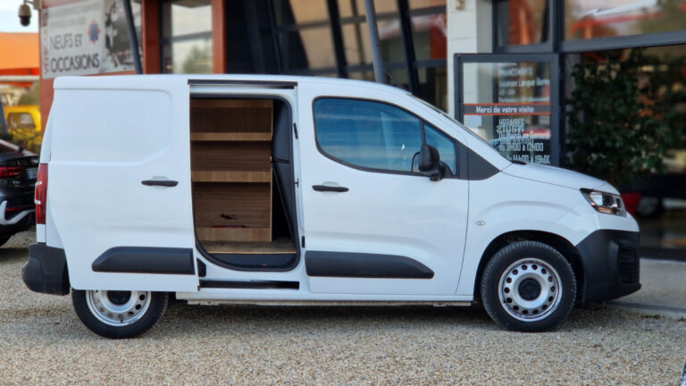 Citroën Berlingo 1000 KG BlueHDi 100 SetS BVM DRIVER - Image 15 (July 6, 2026)