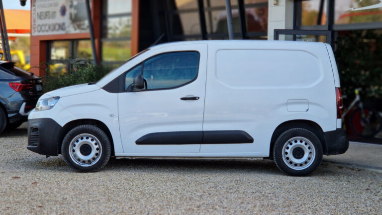 Citroën Berlingo 1000 KG BlueHDi 100 SetS BVM DRIVER - Image 02 (July 6, 2026)